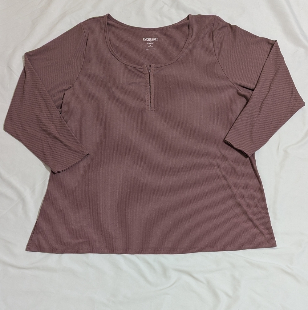 Torrid Rib Knit Hook & Eye Top, Color Mauve Size 6X